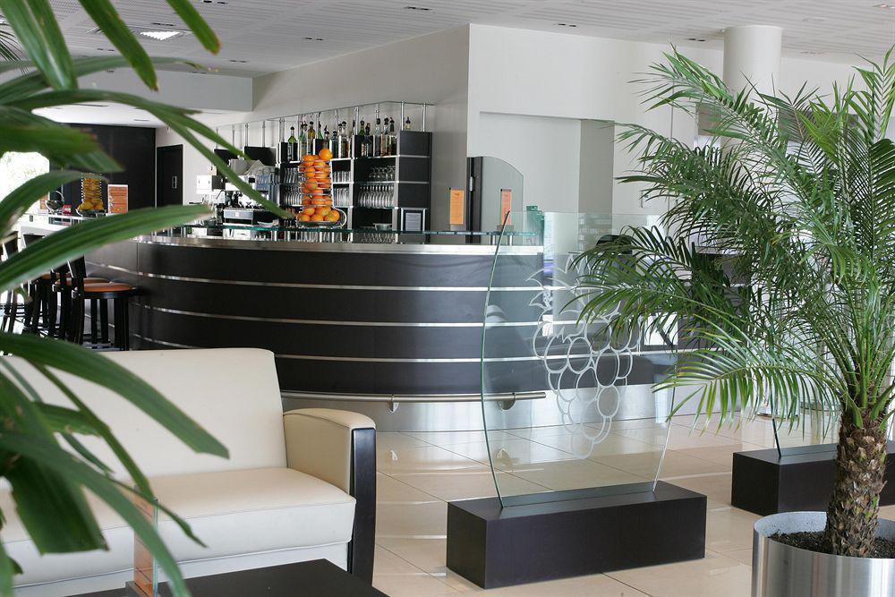 Holiday Inn Bordeaux Sud - Pessac By Ihg Ресторант снимка